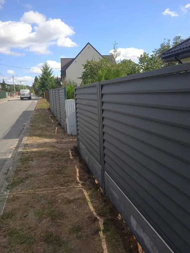 Ogrodzenie panelowe – realizacja New Time Wieluń
