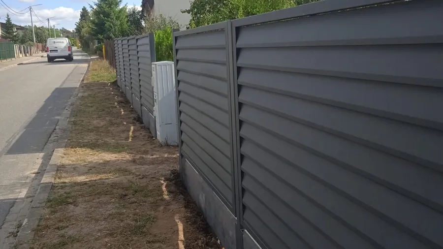 Ogrodzenie panelowe – realizacja New Time Wieluń